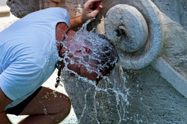 Caldo record, continua l'onda rossa: 19 città, con Messina, in massima allerta, verso Ferragosto di fuoco
