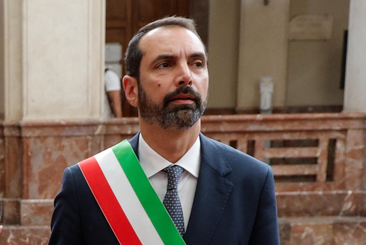 Messina, arriva il terzo commissario per i conti. Ma per Basile è sempre un «atto tecnico»