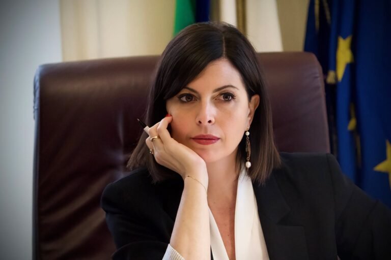 Vigilanza Rai, Floridia: "Mi dimetto da presidente commissione". Lascia anche Dafne Musolino e tutti i membri d'opposizione e di centrodestra
