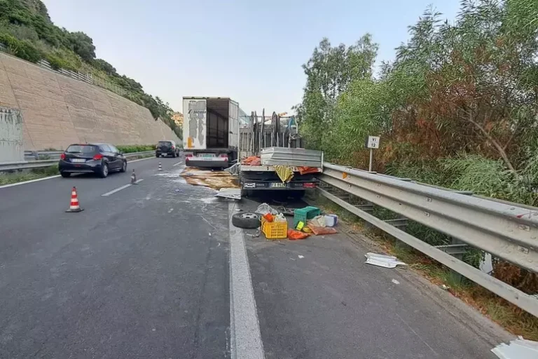 Incidente sulla A18 tra tir e operai CAS, Musolino (IV): “Autostrada trasformata in una trappola mortale. Chi gestisce si assuma la responsabilità della sicurezza”