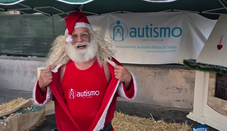 SOLIDARIETÀ: ‘SANTA BEACH HOUSE’: TANTE LETTERINE E DIVERTIMENTO PER IL NATALE ESTIVO DI ASSOCIAZIONE AUTISMO