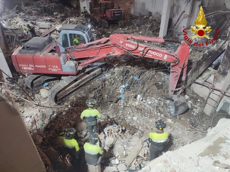 Pistunina, recuperato un quarto corpo dalle macerie: resta il dolore, si attende il riconoscimento della vittima