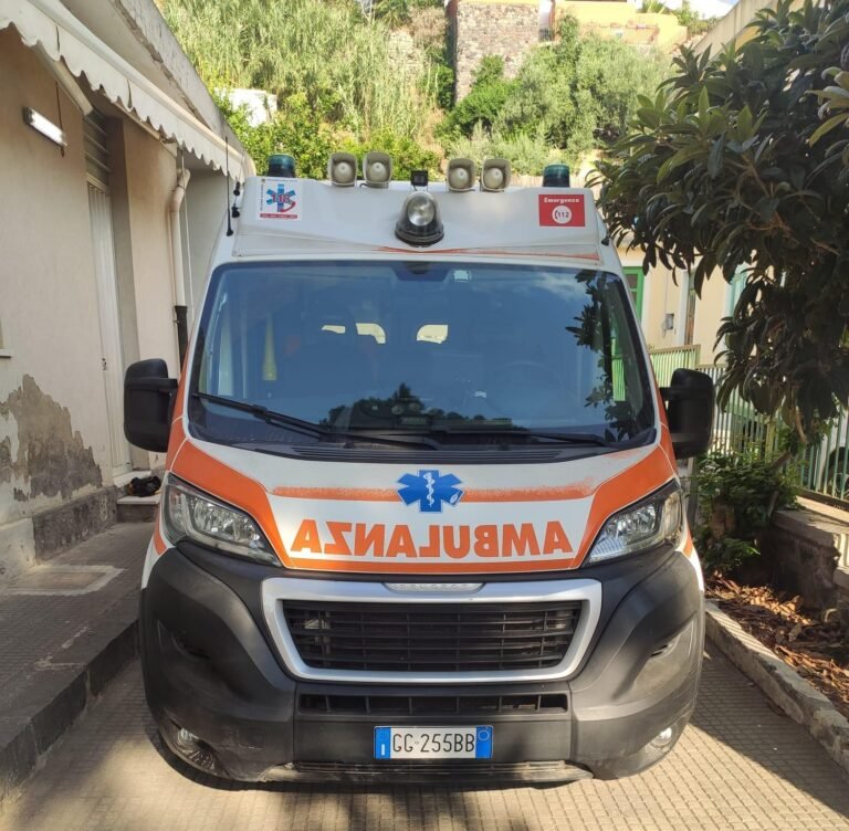 SEUS 118, lavoratori delle Eolie al limite. Oggi postazione di Lipari chiusa per carenza di personale.