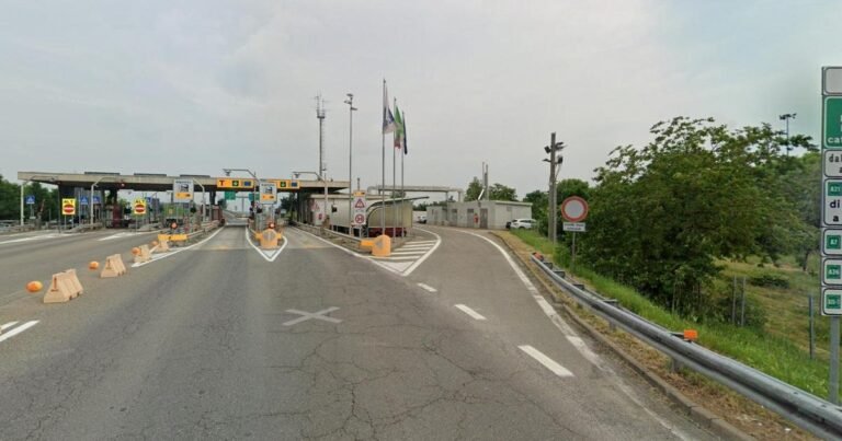 Il dramma sulla A21: viaggiano per cento chilometri col figlio morto sul sedile posteriore