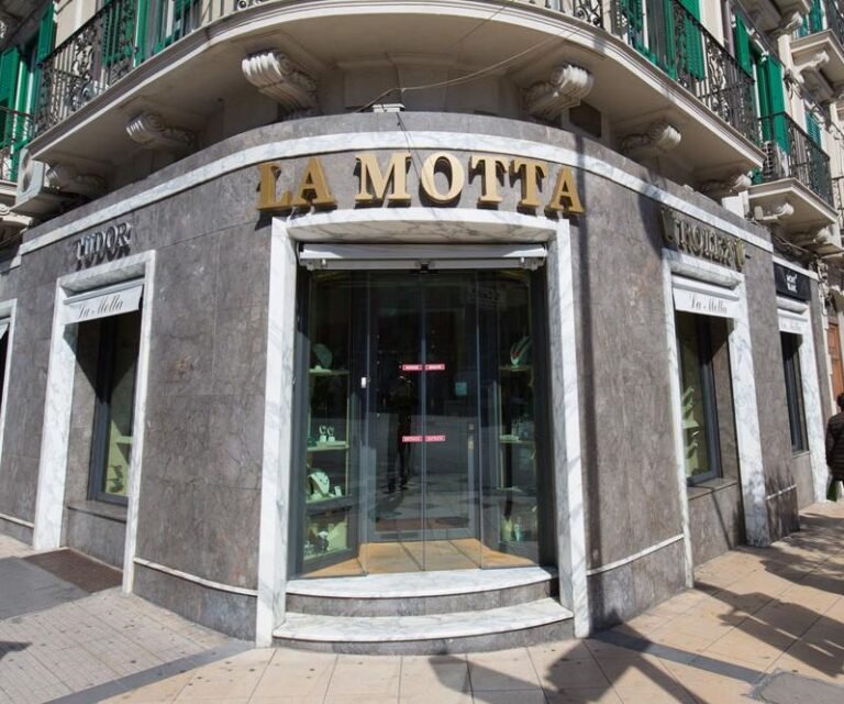 Riceviamo e pubblichiamo: rettifica sul caso della gioielleria La Motta