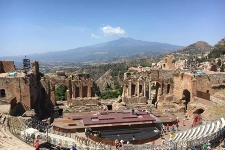 Gullotta, il premio che diventa un diritto. E Taormina Arte finisce ostaggio della politica
