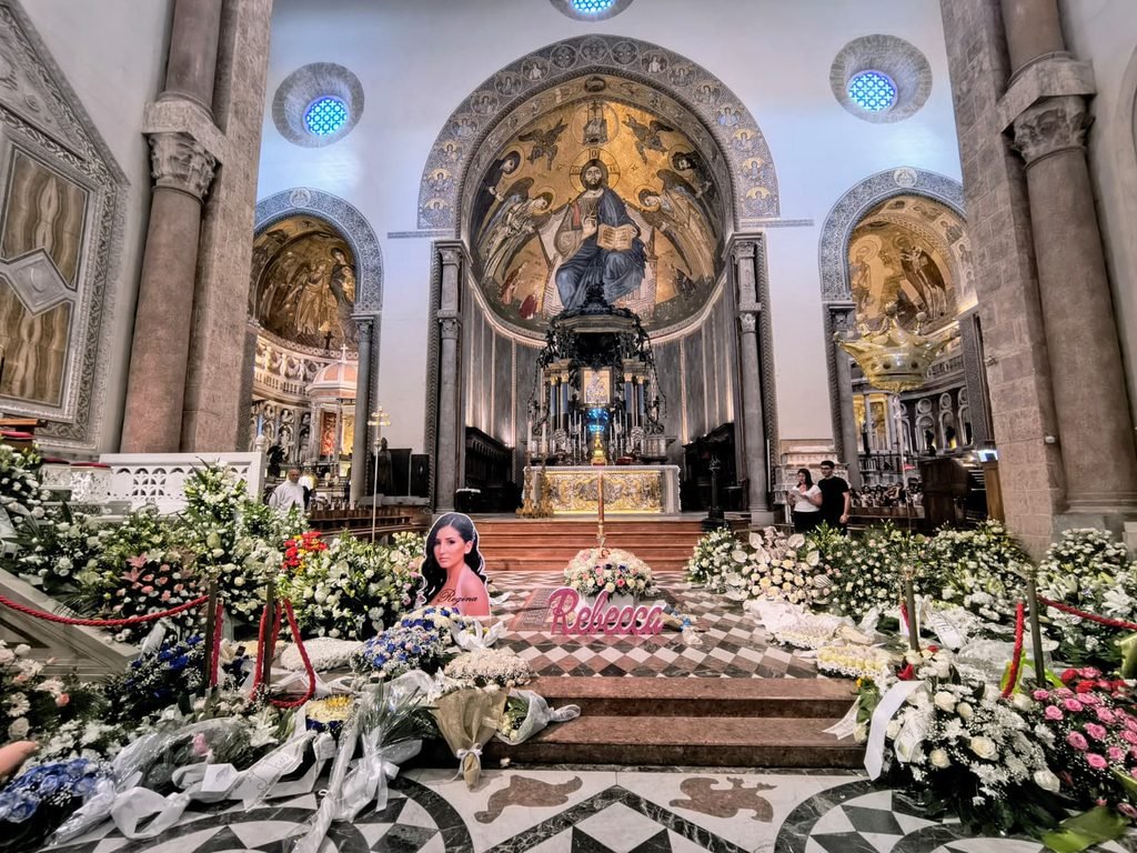 L'addio a Rebecca Galli - LE FOTO