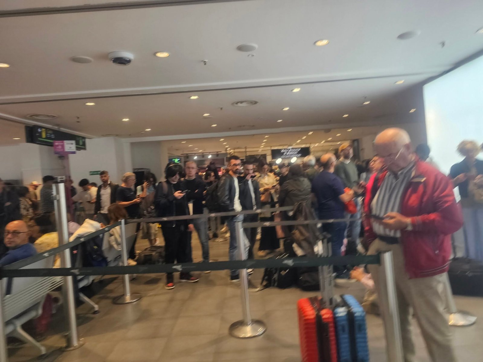 Emergenza Etna. l'odissea vissuta all'aeroporto di Catania