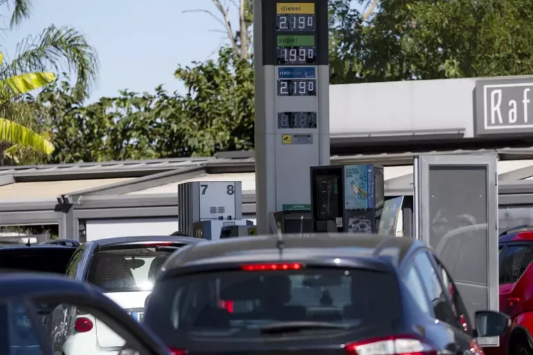 Price cap ai carburanti anche per Q8. Pichetto: 'Dal 6 ottobre continuerà lo sconto sul gasolio'
