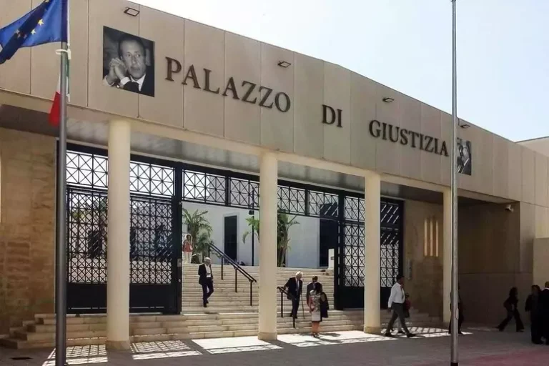 Addetto stampa abusivo, ok messa in prova per ex assessore di Pantelleria