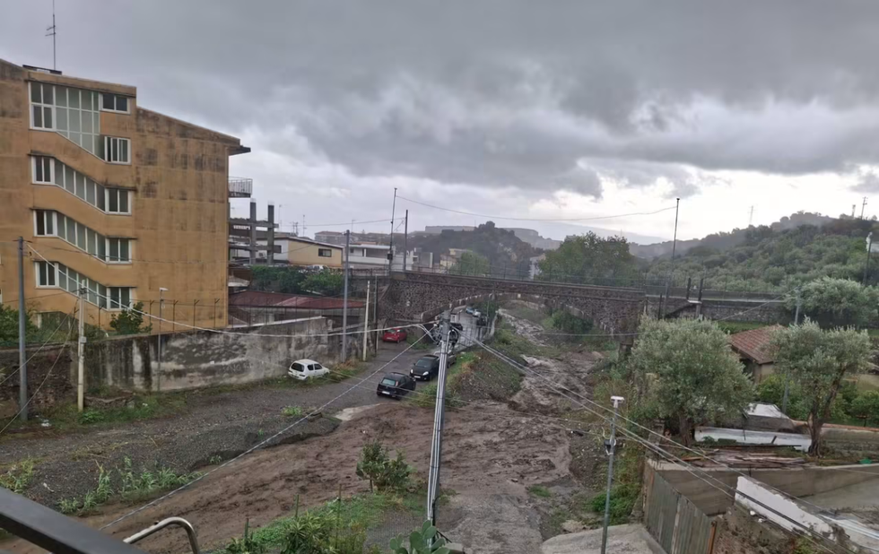 Maltempo in citta, emergenza a Bordonaro: torrente a rischio ad ogni pioggia. Cacciotto "Servono interventi urgenti e indilazionabili"