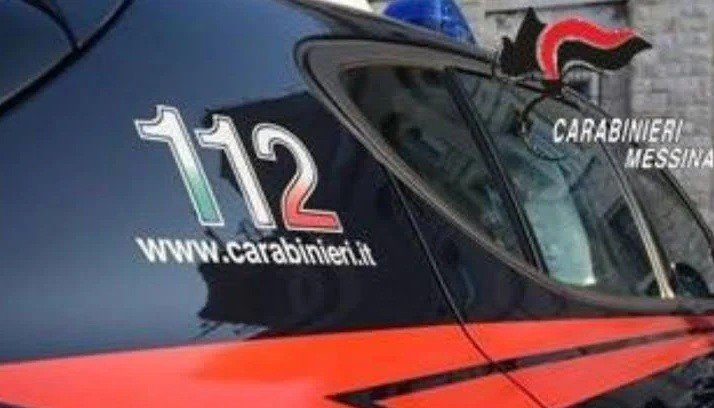 SEDICENTI CARABINIERI SORPRESI MENTRE TRUFFANO UN’ANZIANA.<div>DUE CATANESI ARRESTATI DAI VERI MILITARI DELL’ARMA”</div>