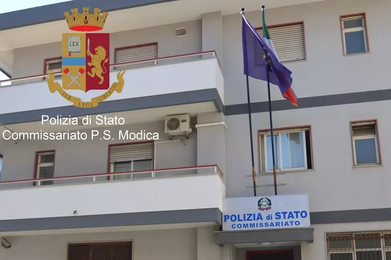 Crolla una balcone a Villafrati, un operaio muore in ospedale