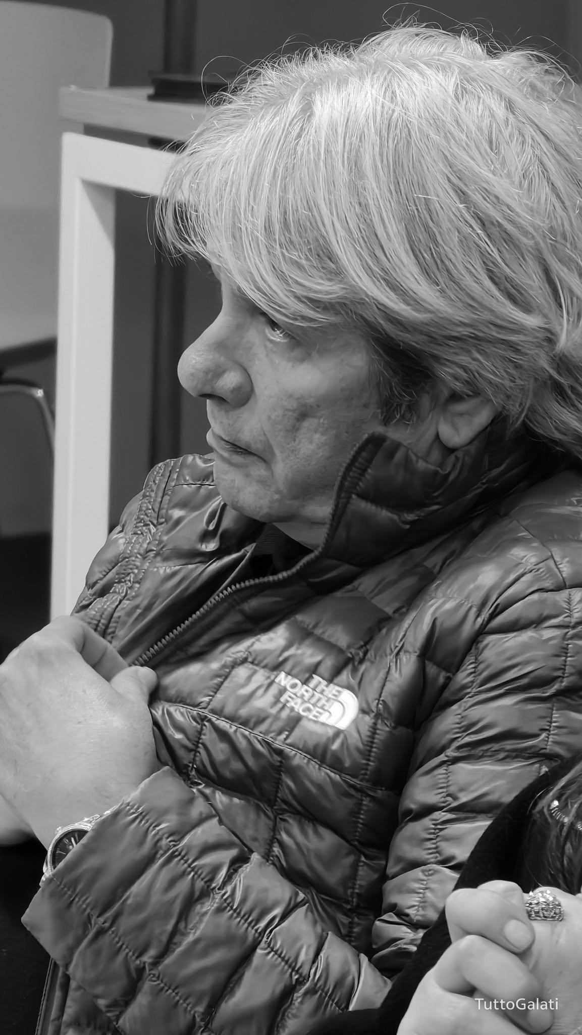 Premio nazionale Nino Ferraù, Galati Mamertino celebra la poesia e ricorda Pippo Ferraù. Francesco D’Angiò vince la XIV edizione con “Geografia Minima”. L'emozione della figlia Cetty: «Questo premio deve restare qui».