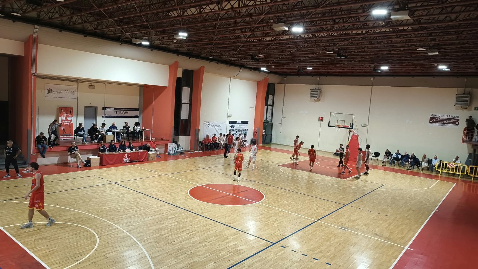 Basket School Messina, primo successo in campionato: Rende ko 78-77