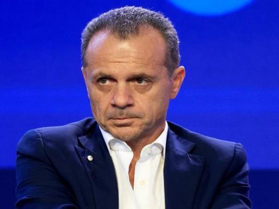 Il cespuglio De Luca e la "falciatrice" elettorale.