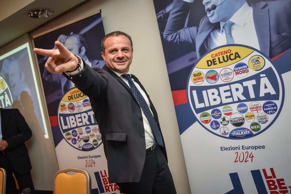 Il grande guazzabuglio: FdI, De Luca e la coerenza smarrita in una cambiale, salata