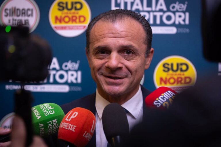 Italia Viva - Casa Riformista Presidente del Circolo cittadino di Taormina Catena Federico (IV): "Spettacolo indecoroso di De Luca a Roma, offesi i cittadini di Taormina. Il Consiglio Comunale ne discuta e proponga sfiducia"