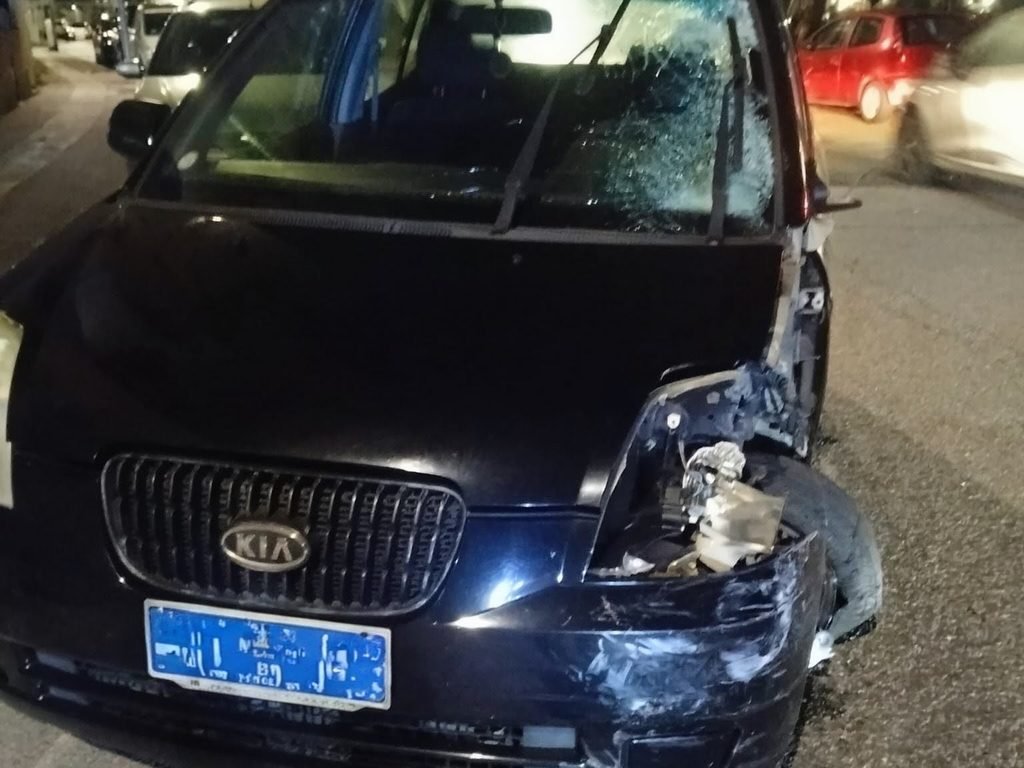 Messina, drammatico schianto nella notte sulla Panoramica: grave un giovane in scooter