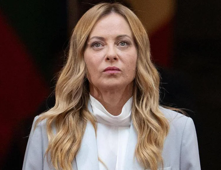 Blocco dei tir, varato il decreto aiuti. Meloni: «Sì al dialogo, ma nessuna tolleranza per le intimidazioni»